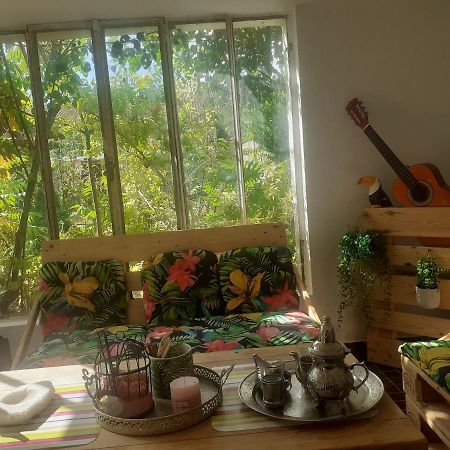 Happy Bed and Breakfast Atacames Buitenkant foto